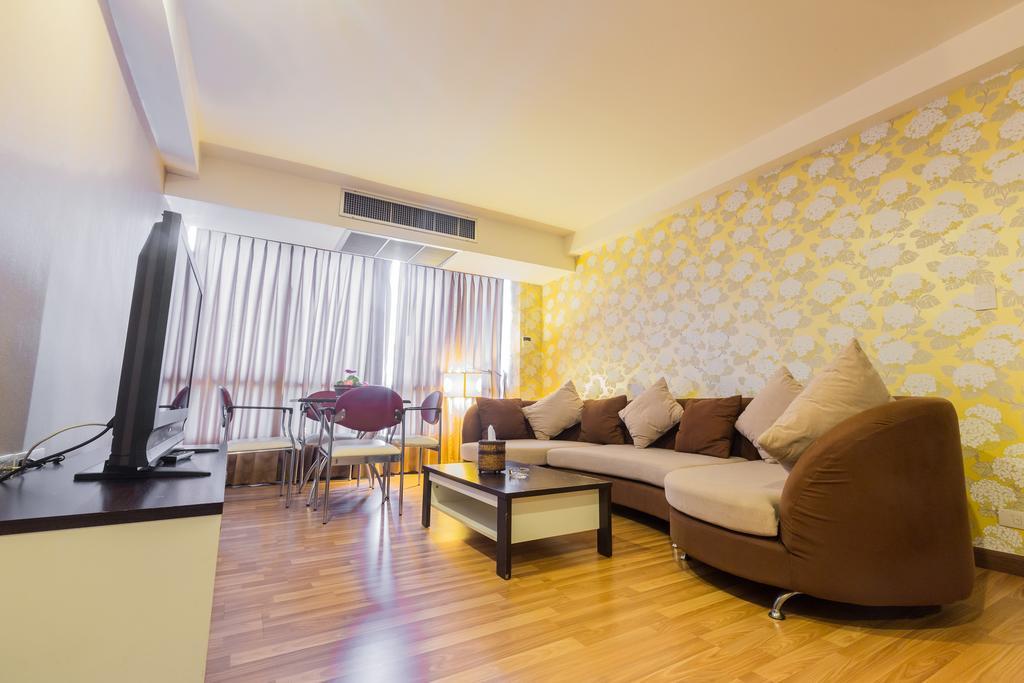 Three Seasons Bangkok Hotel Екстериор снимка