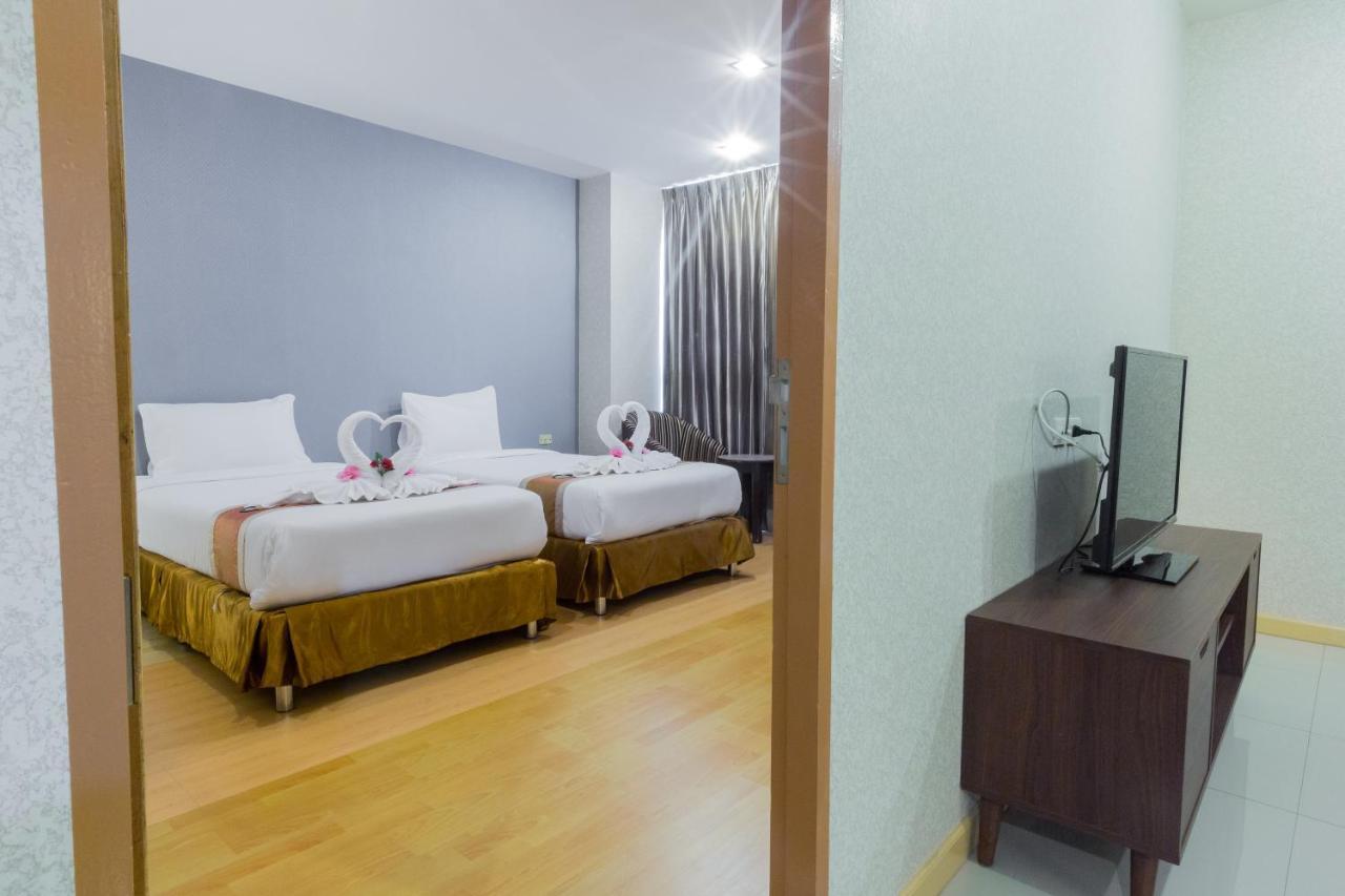 Three Seasons Bangkok Hotel Екстериор снимка